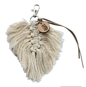 NWOT Handmade Mexican Macrame Key Chain / Purse Clip